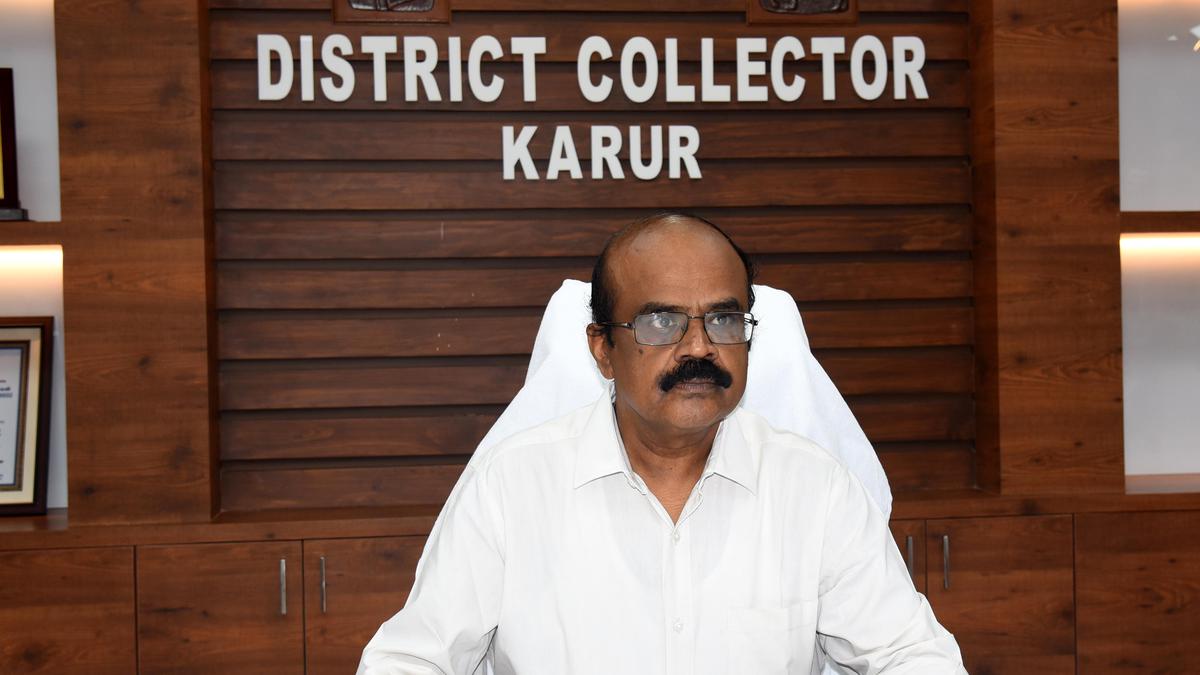 New Karur Collector Takes Charge - The Hindu